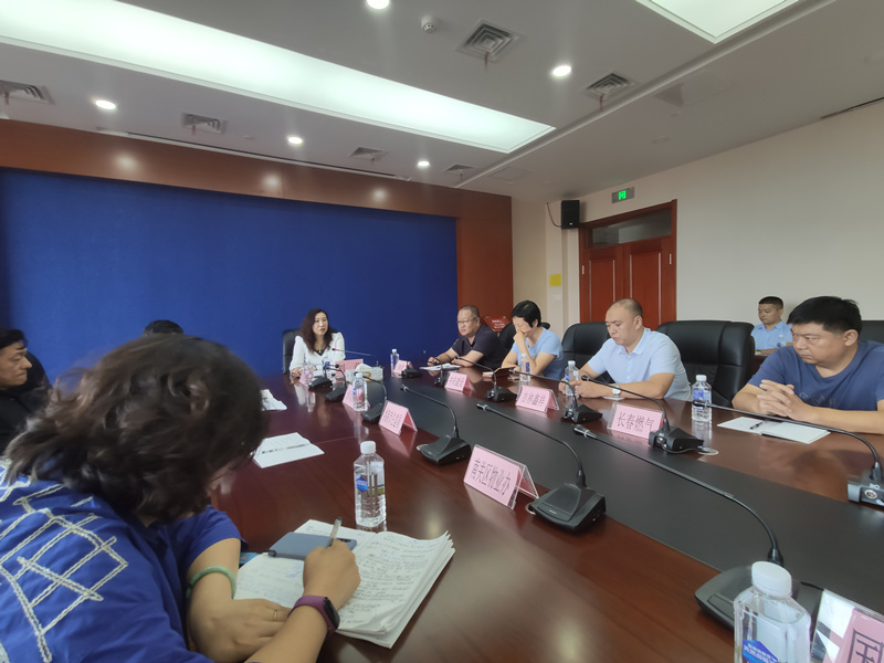 6.尊龙凯时物业受邀加入座谈会.jpg