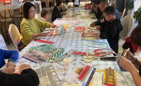 2.南山业主加入手作活动现场_副本.jpg