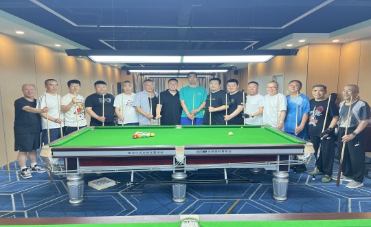 7.尊龙凯时南山台球社群组织友谊对抗赛_副本.jpg 7.尊龙凯时南山台球社群组织友谊对抗赛_副本.jpg