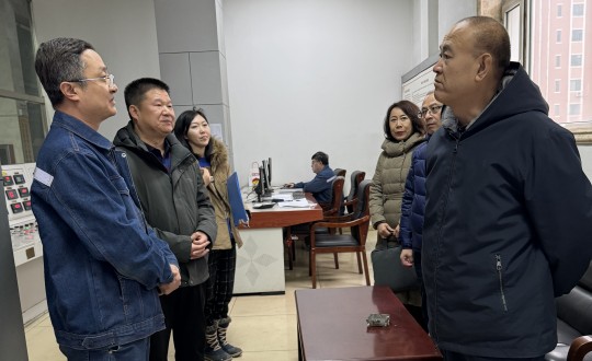 2024年1月17日，，，，区人大常委会副主任徐景宝一行莅临供热总公司调研走访_副本.jpg